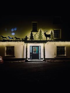 A busy week of festive decorating and Holyland House is already feeling wonderfully magical, especially after dark ✨ A few final touches still to come🎄

#HolylandHouse
#GreenacresEstates
#Pembrokeshire
#ChristmasAtHolyland
#FestiveStay
#CosyChristmas
#WinterEscapesUK
#UKStaycation
#ChristmasDecor
#FestiveHome
#LuxuryStayUK
#ChristmasVibes
#VisitPembrokeshire
#WinterGetaway
#HiddenGemsUK
